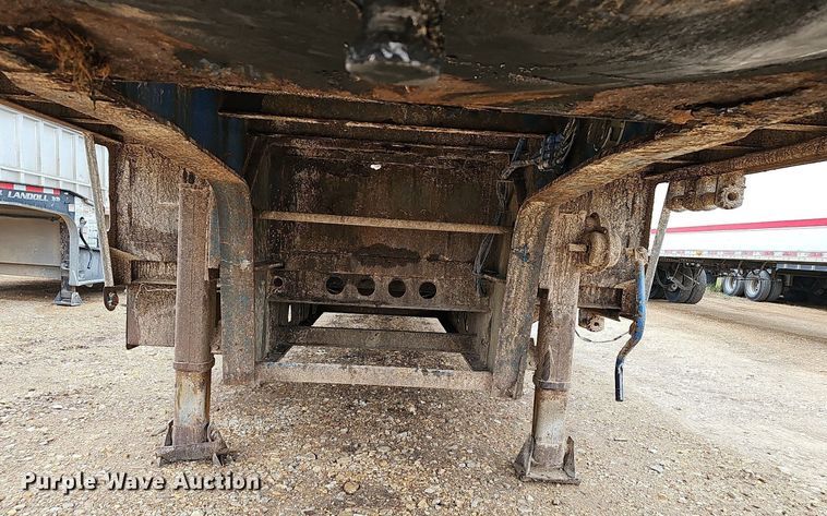 image for item NP9056 2006 Trail King TK70LCS-532  drop deck trailer