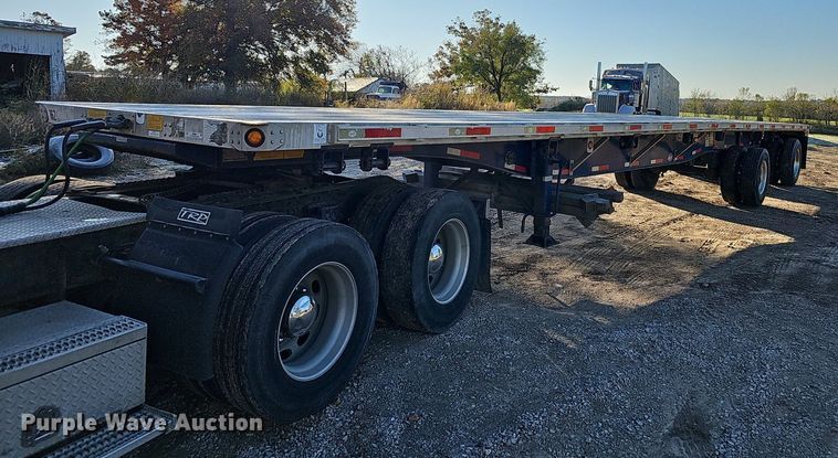 image for item NP9063 2013 Utility Trailer  flatbed trailer