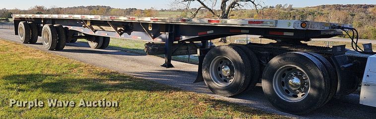 image for item NP9063 2013 Utility Trailer  flatbed trailer