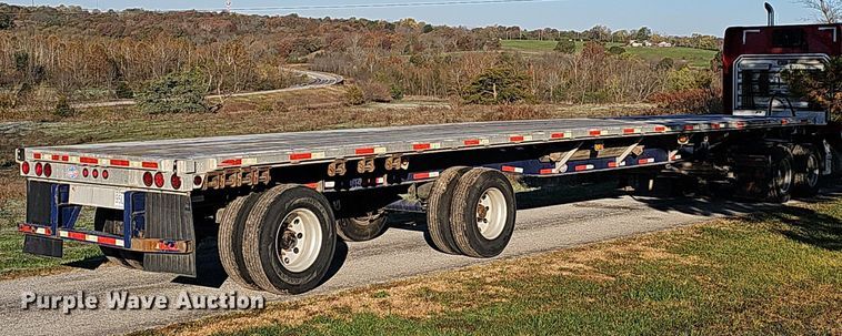 image for item NP9063 2013 Utility Trailer  flatbed trailer
