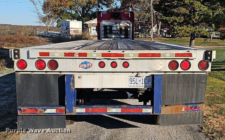 image for item NP9063 2013 Utility Trailer  flatbed trailer