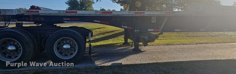 image for item NP9063 2013 Utility Trailer  flatbed trailer
