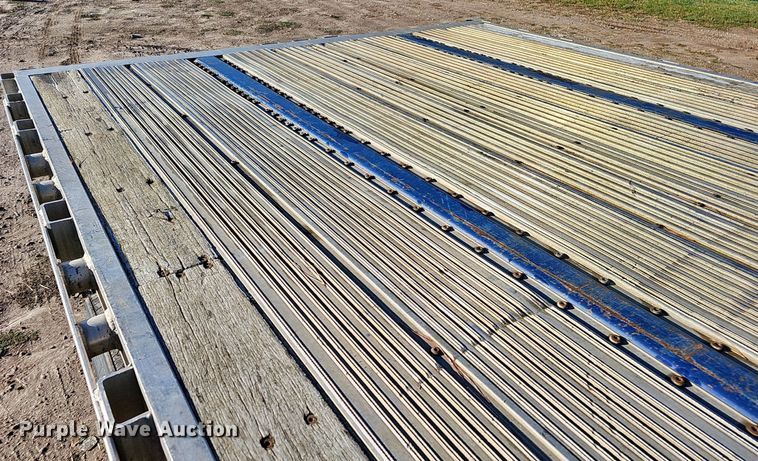 image for item NP9063 2013 Utility Trailer  flatbed trailer