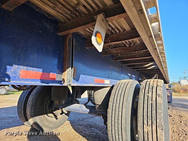 image for item NP9063 2013 Utility Trailer  flatbed trailer