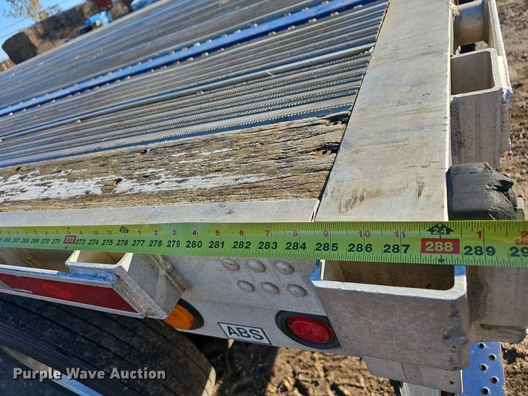 image for item NP9063 2013 Utility Trailer  flatbed trailer