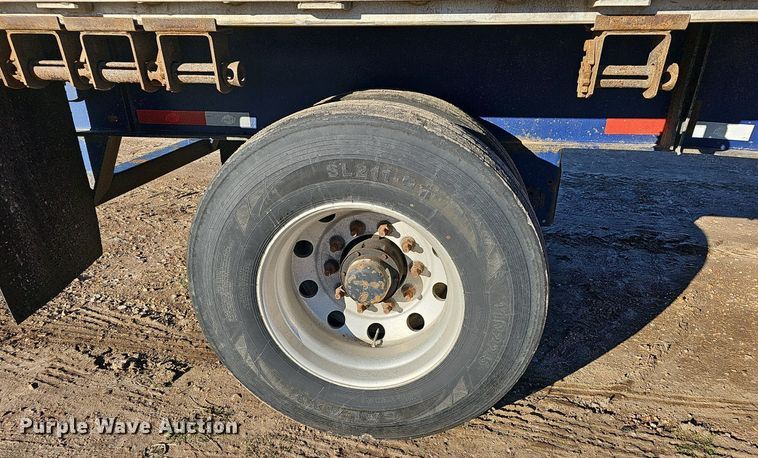 image for item NP9063 2013 Utility Trailer  flatbed trailer