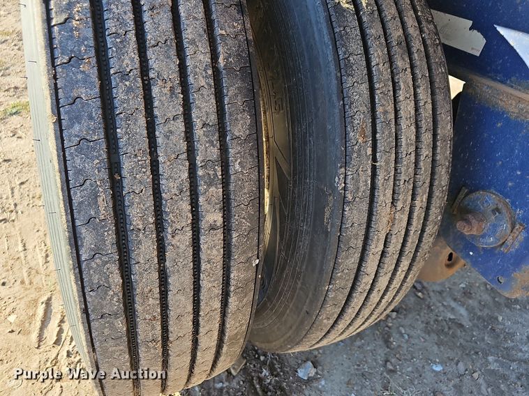 image for item NP9063 2013 Utility Trailer  flatbed trailer