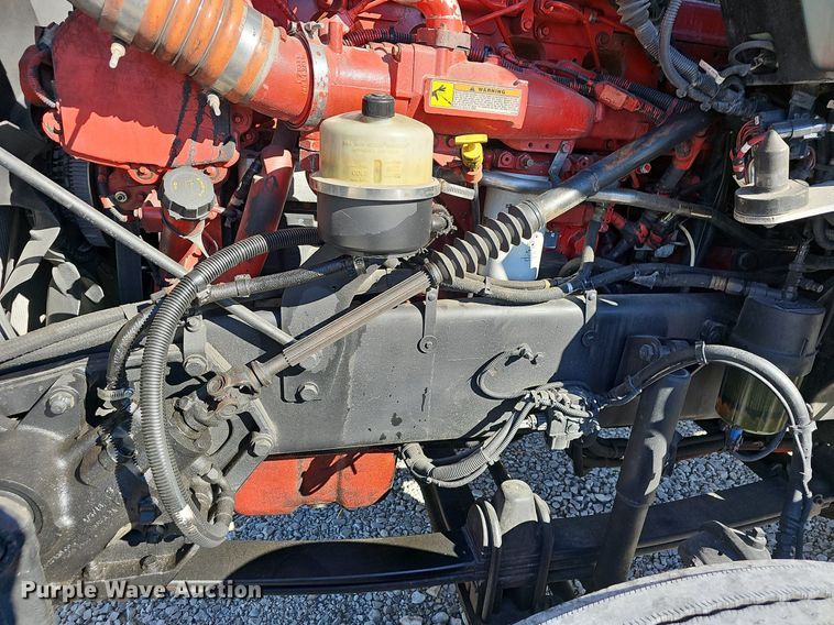 image for item NP9095 2014 Kenworth T660  semi truck