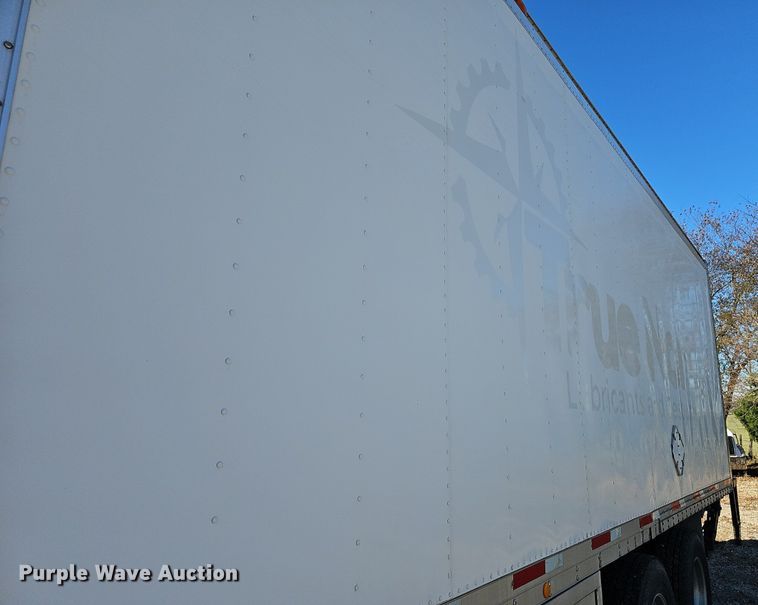 image for item NP9097 1999 Kenworth T800  box truck