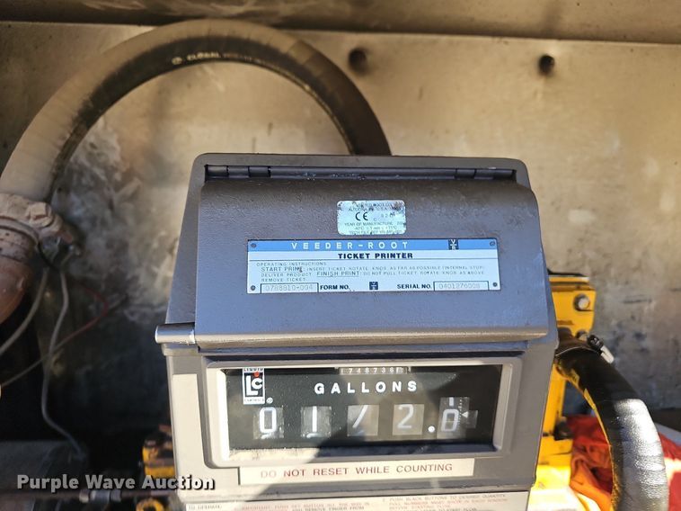 image for item NP9097 1999 Kenworth T800  box truck