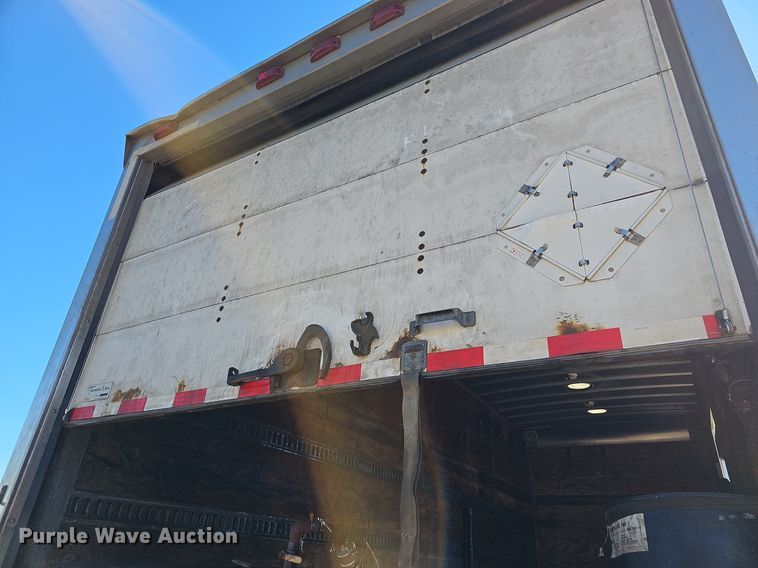 image for item NP9097 1999 Kenworth T800  box truck