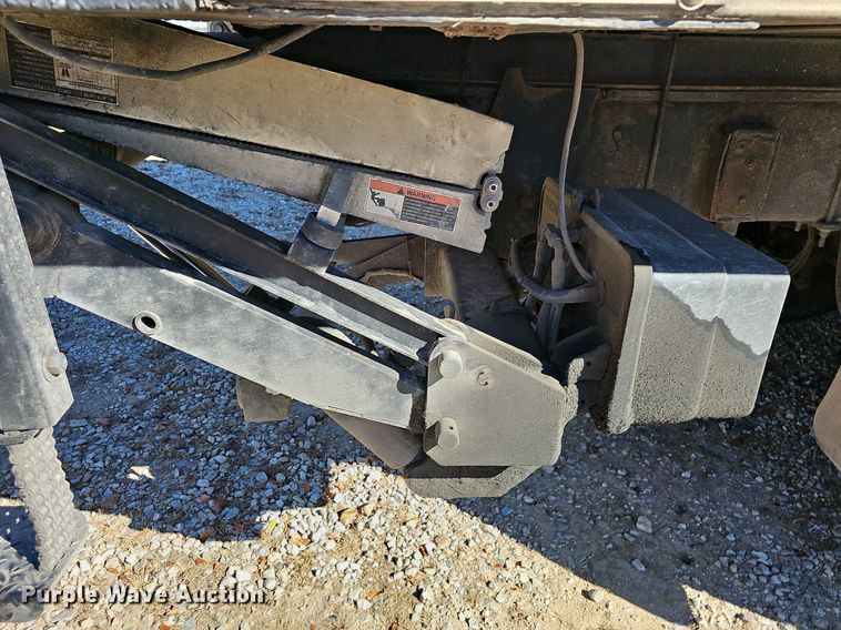 image for item NP9097 1999 Kenworth T800  box truck