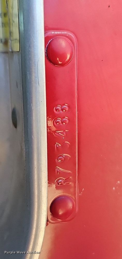 image for item NP9097 1999 Kenworth T800  box truck