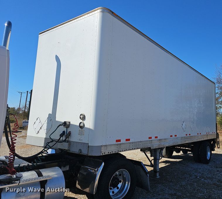 image for item NP9099 1988 Road Systems  dry van trailer