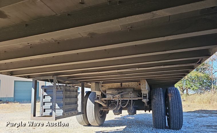 image for item NP9099 1988 Road Systems  dry van trailer