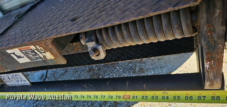 image for item NP9099 1988 Road Systems  dry van trailer