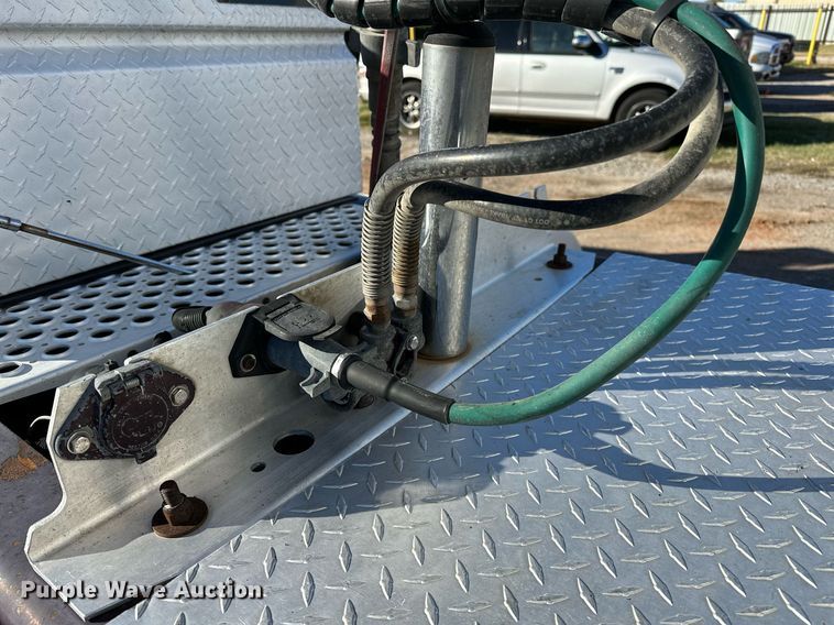 image for item NQ9543 1999 Kenworth W900  semi truck