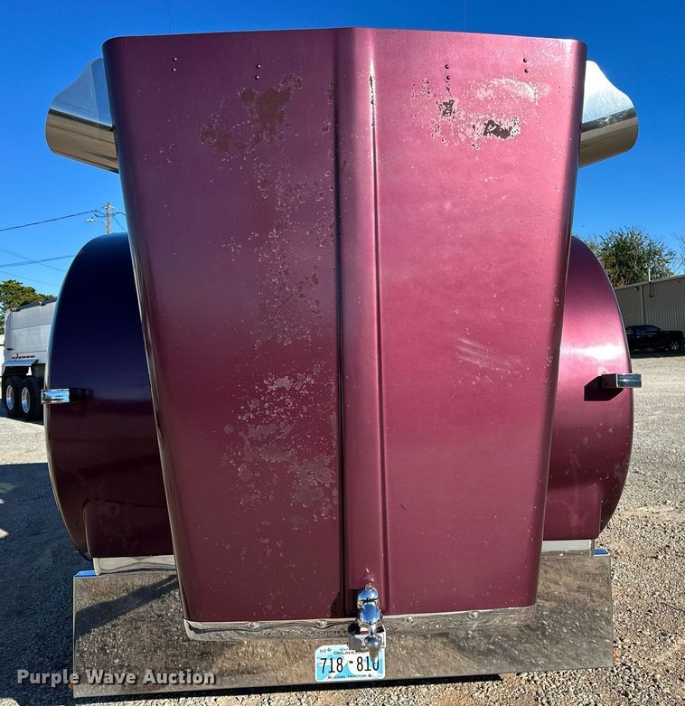 image for item NQ9543 1999 Kenworth W900  semi truck