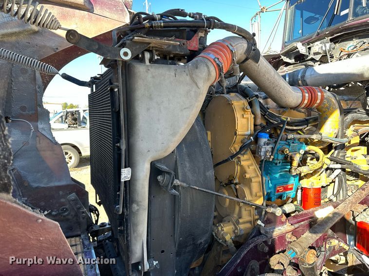 image for item NQ9543 1999 Kenworth W900  semi truck