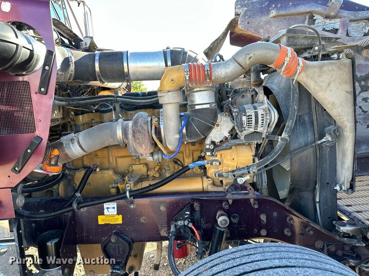 image for item NQ9543 1999 Kenworth W900  semi truck