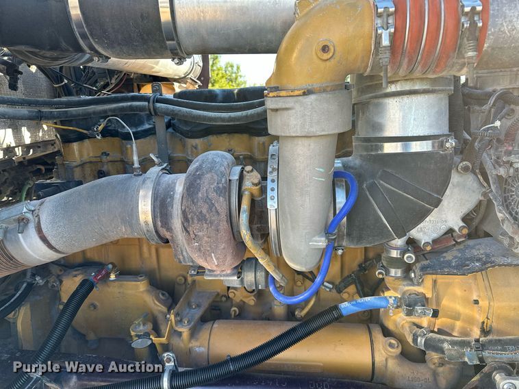 image for item NQ9543 1999 Kenworth W900  semi truck