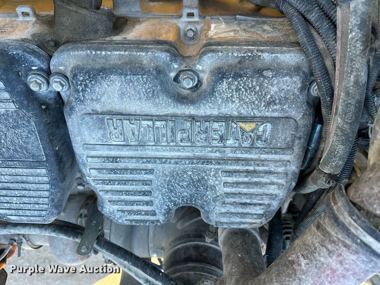 image for item NQ9543 1999 Kenworth W900  semi truck