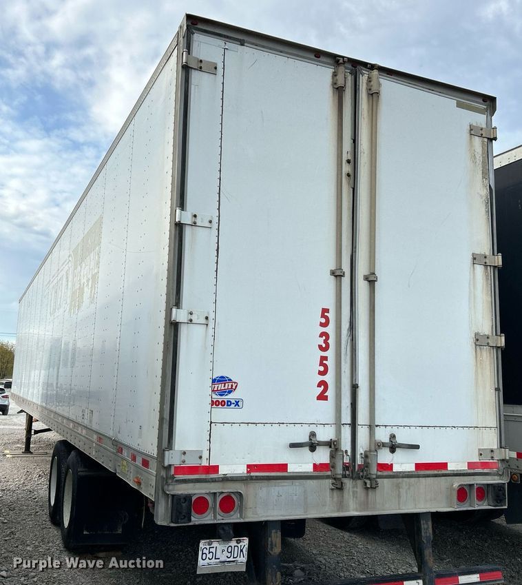 image for item NR9382 2009 Utility Trailers VS2DX  dry van trailer