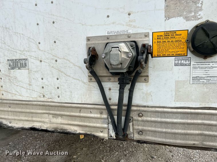 image for item NR9382 2009 Utility Trailers VS2DX  dry van trailer