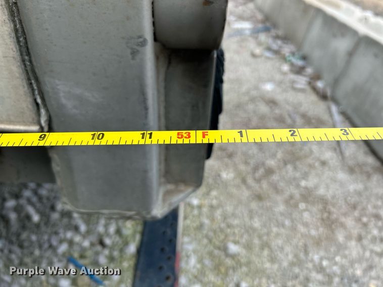 image for item NR9382 2009 Utility Trailers VS2DX  dry van trailer