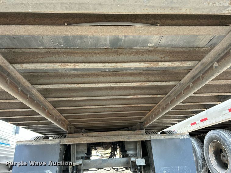 image for item NR9382 2009 Utility Trailers VS2DX  dry van trailer