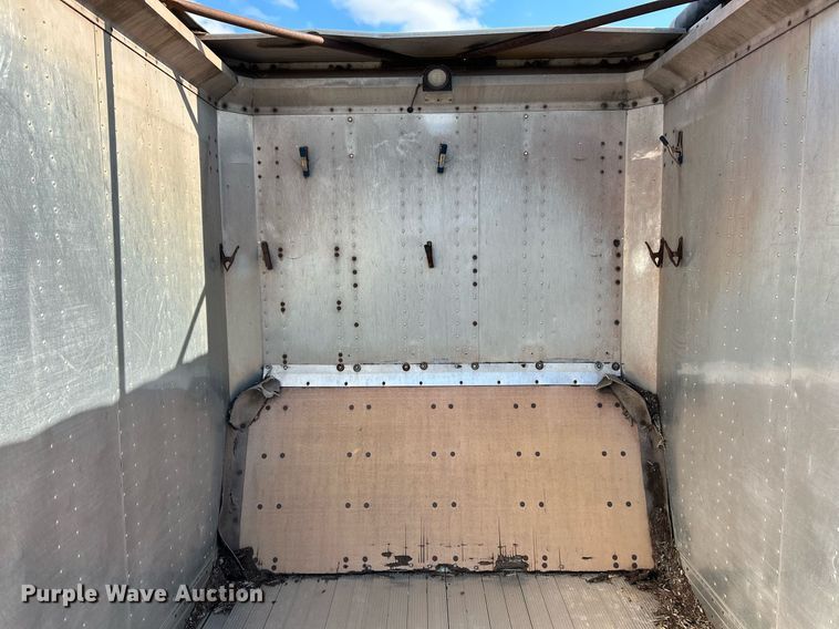 image for item NR9413 2005 Imco walking floor trailer