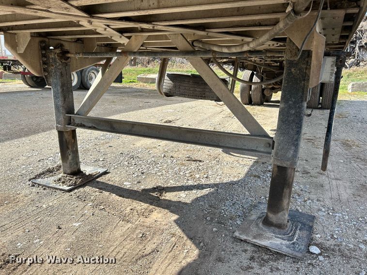 image for item NR9413 2005 Imco walking floor trailer