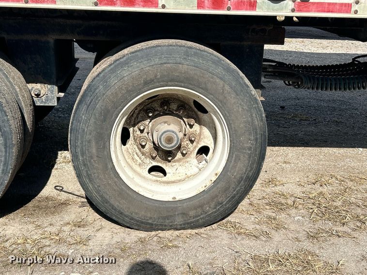 image for item NR9413 2005 Imco walking floor trailer