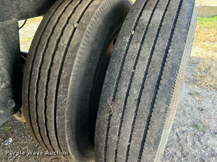 image for item NR9414 2006 Imco walking floor trailer