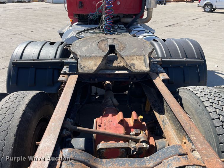 image for item NX9877 1999 Mack CH613  semi truck