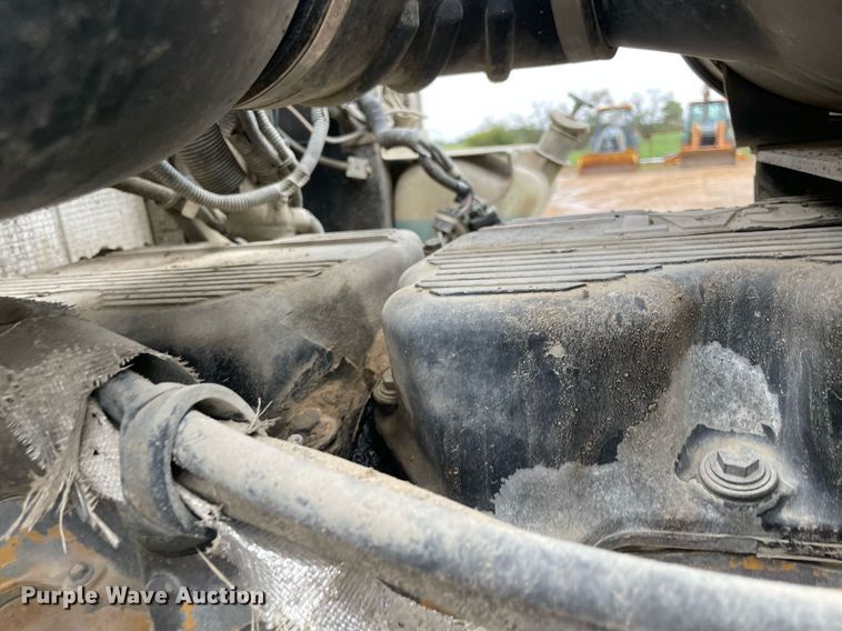 image for item NZ9013 2000 Kenworth T800  semi truck