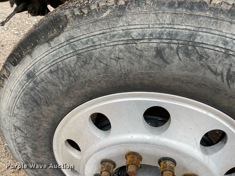 image for item NZ9013 2000 Kenworth T800  semi truck