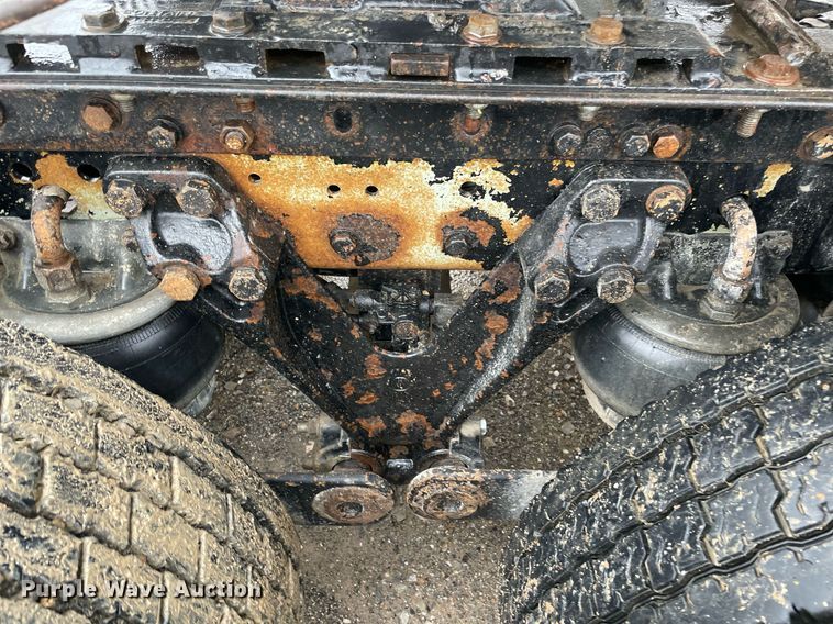 image for item NZ9013 2000 Kenworth T800  semi truck