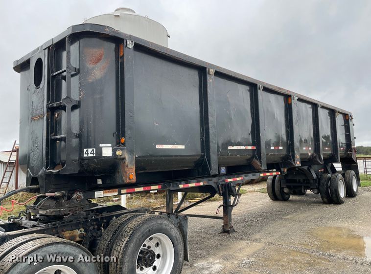 image for item NZ9014 2002 Clement HL-3966-AIR  end dump trailer