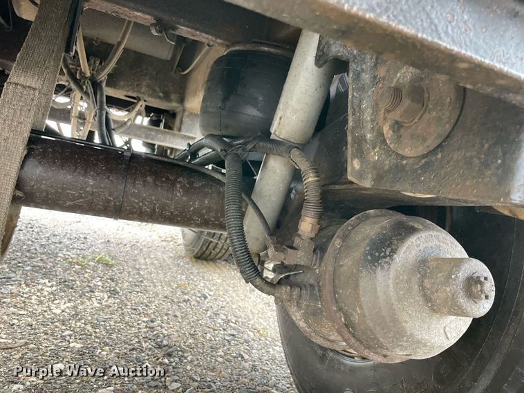 image for item NZ9014 2002 Clement HL-3966-AIR  end dump trailer