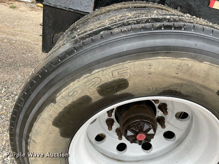 image for item NZ9014 2002 Clement HL-3966-AIR  end dump trailer