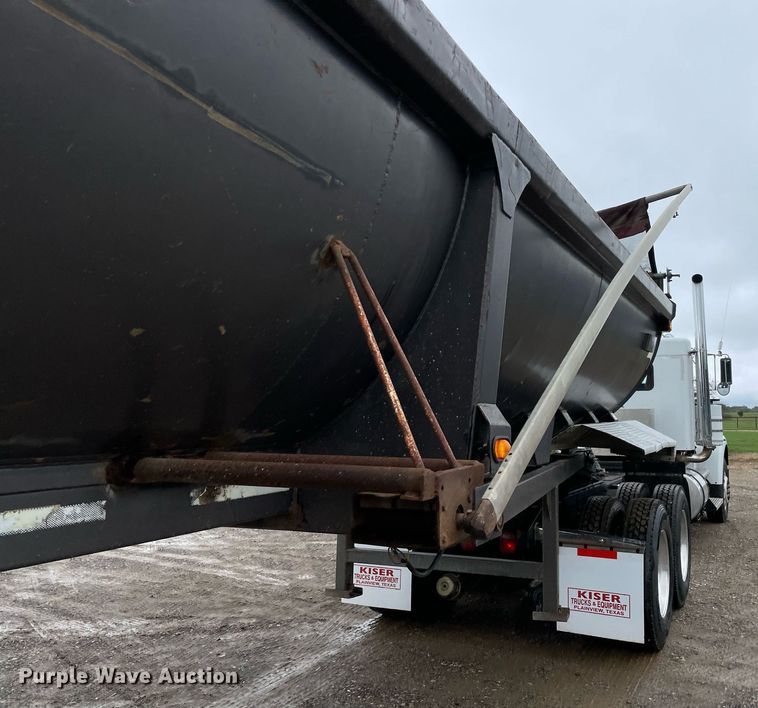 image for item NZ9016 2000 Travis  end dump trailer