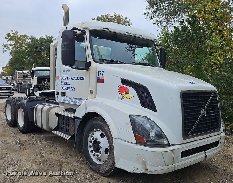 image for item NZ9038 2017 Volvo VNL  semi truck