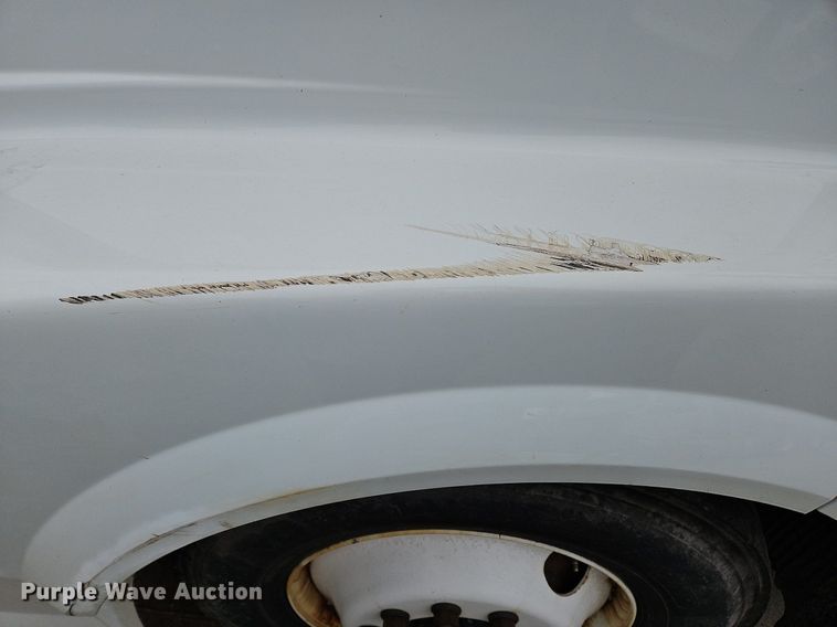 image for item NZ9039 2016 Volvo VNL  semi truck