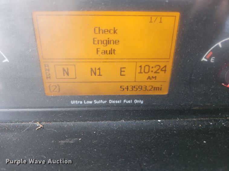 image for item NZ9039 2016 Volvo VNL  semi truck