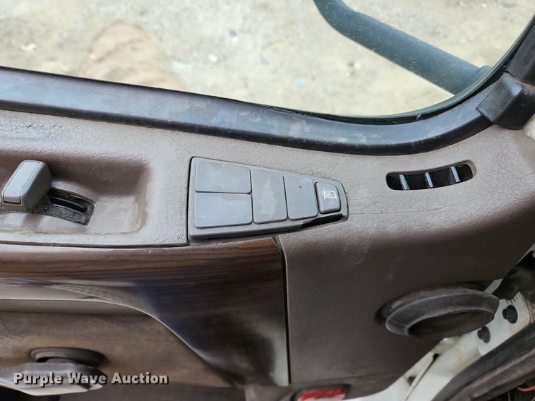 image for item NZ9039 2016 Volvo VNL  semi truck