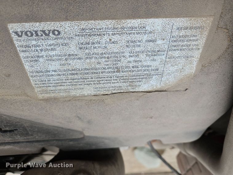 image for item NZ9039 2016 Volvo VNL  semi truck