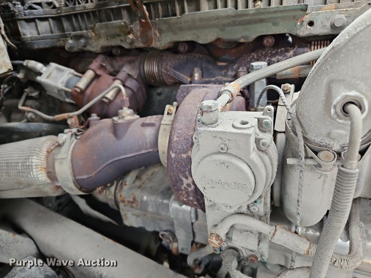 image for item NZ9039 2016 Volvo VNL  semi truck