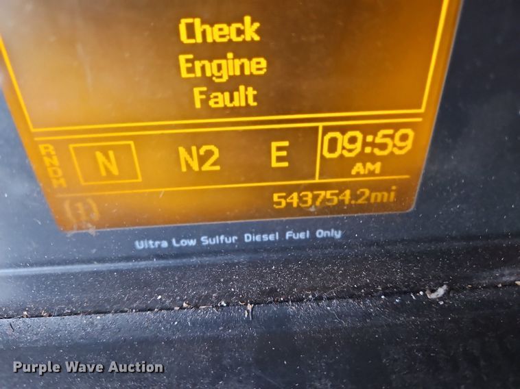 image for item NZ9040 2013 Volvo VNL  semi truck