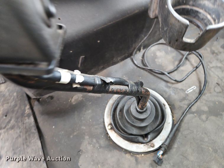 image for item NZ9041 2011 Western Star 4900EX  semi truck